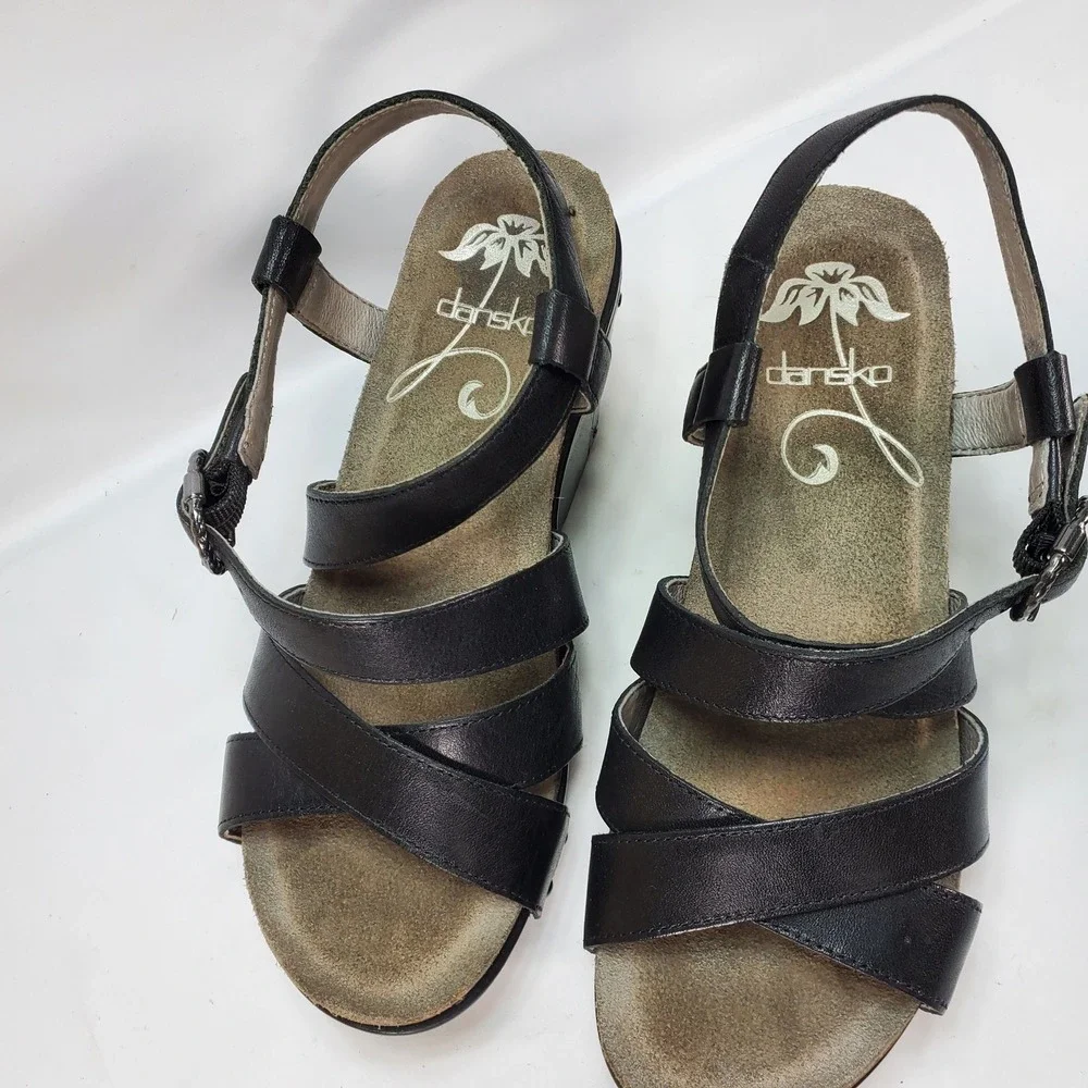 Dansko Wedge Sandals Women 36 Black Leather Strappy Studded Comfort 1907020200